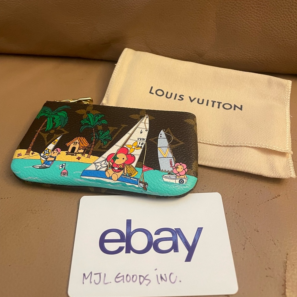 Louis Vuitton 2023 holiday animation key pouch